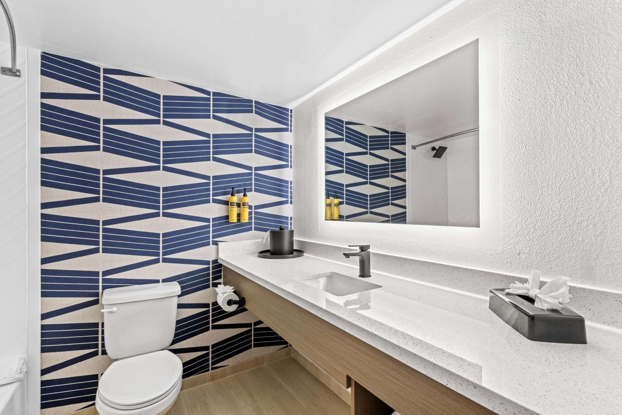 Best Western Plus Lower South End Charlotte Extérieur photo