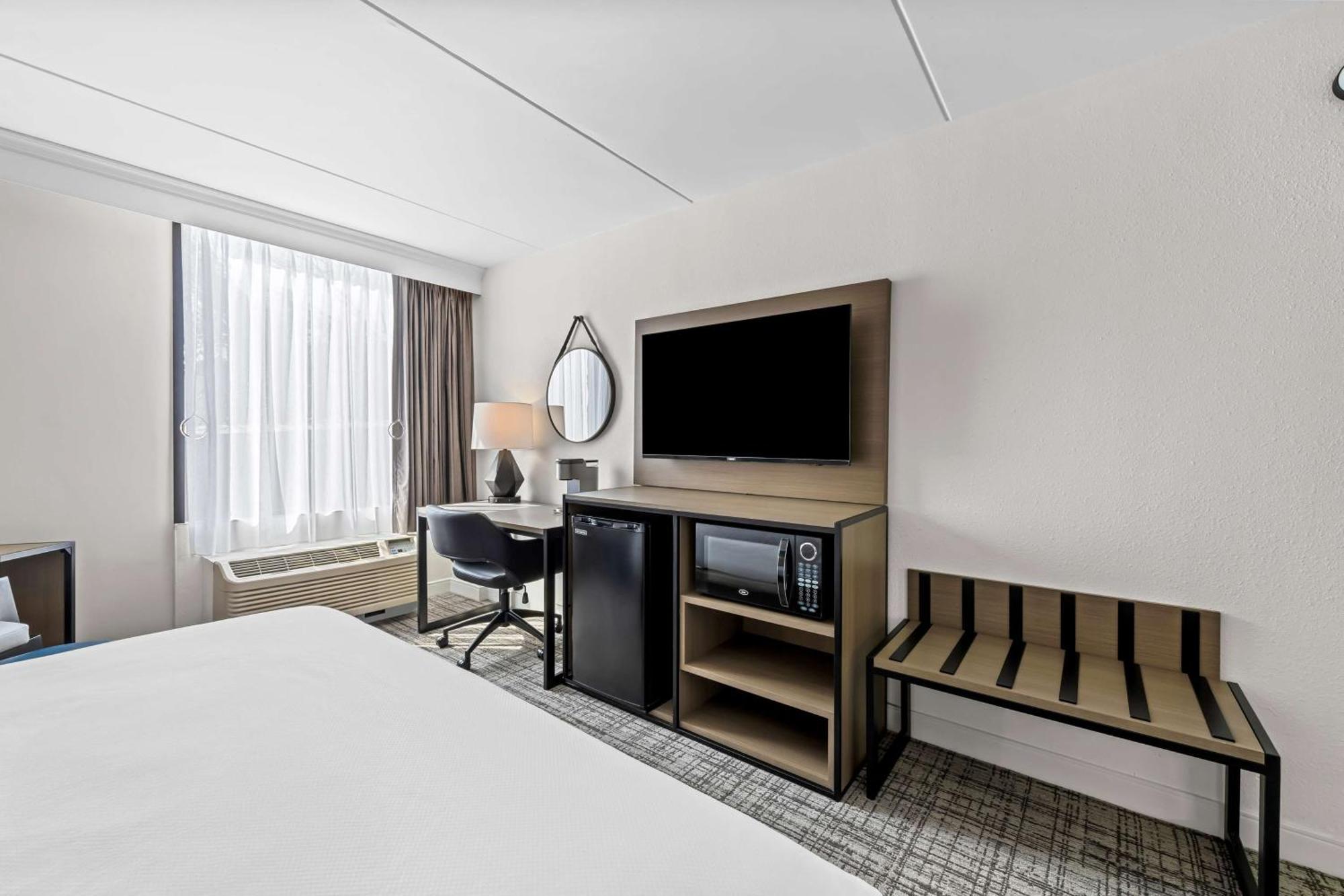 Best Western Plus Lower South End Charlotte Extérieur photo