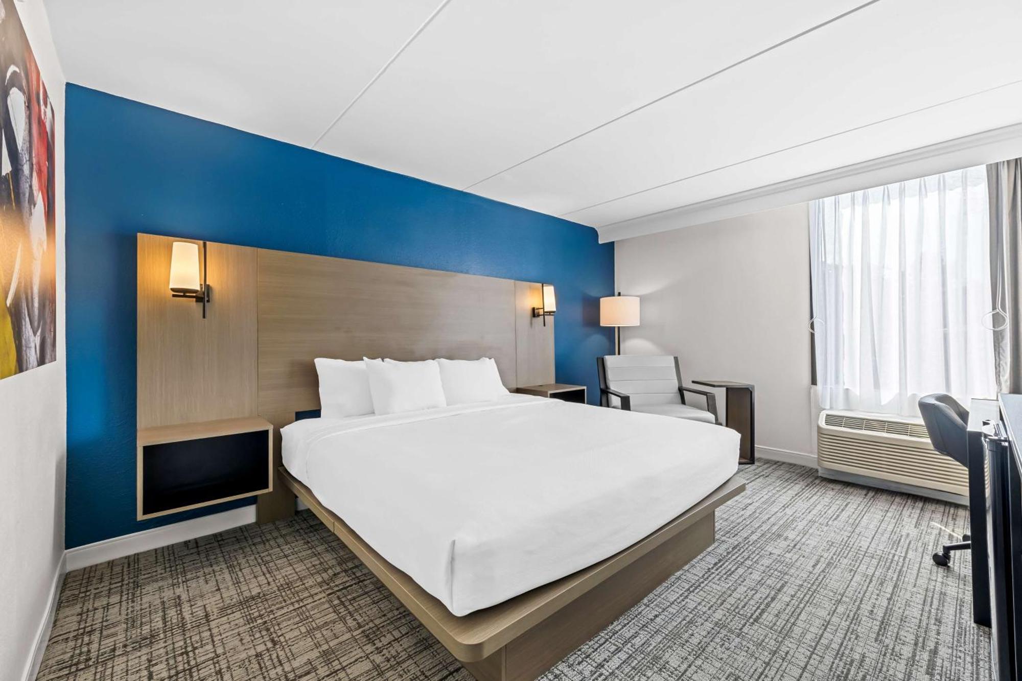 Best Western Plus Lower South End Charlotte Extérieur photo